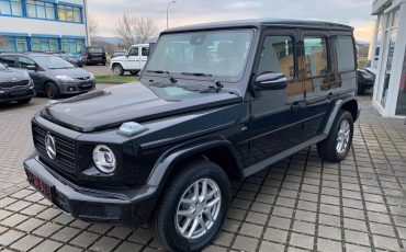 Mercedes Benz G500